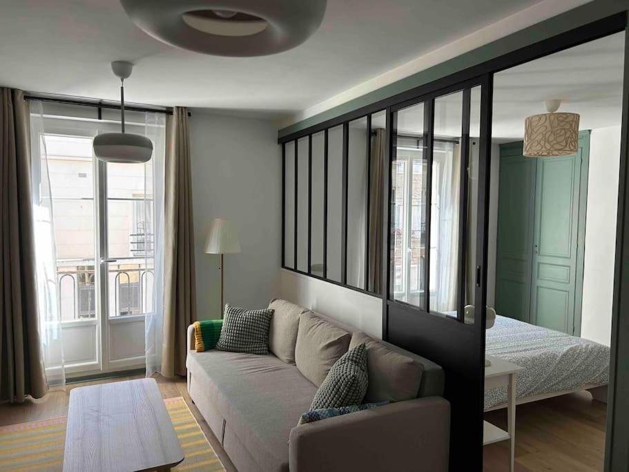 Au Coeur Du Centre Apartment